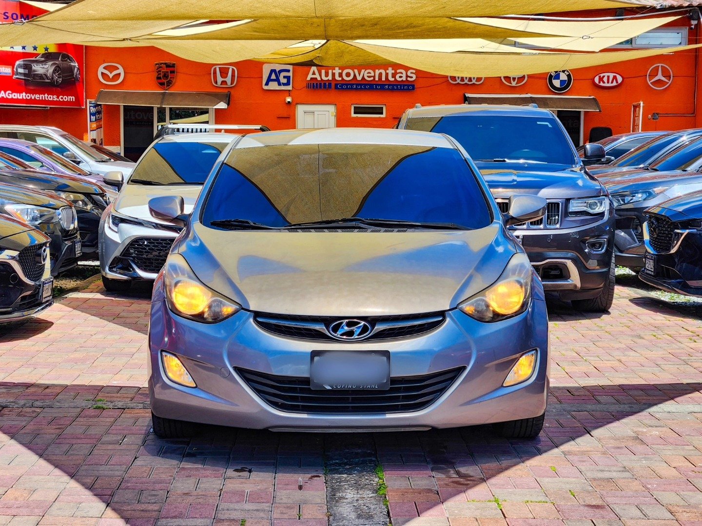 HYUNDAI ELANTRA DE AGENCIA M.2013