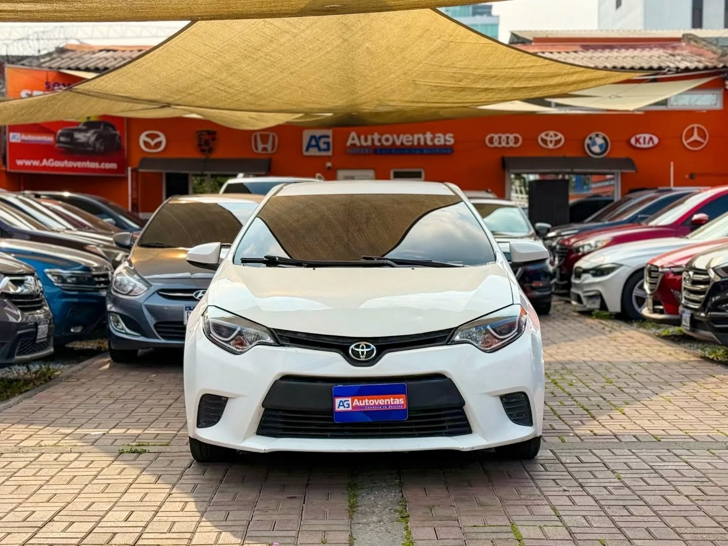 TOYOTA COROLLA LE M.2014